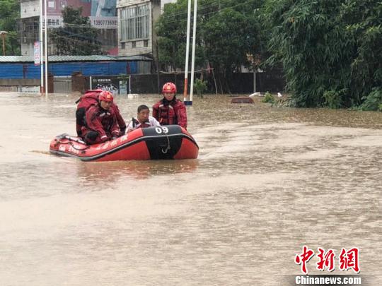 广西强降雨致1死4失踪 提升重大气象灾害(暴雨)应急响应至Ⅱ级